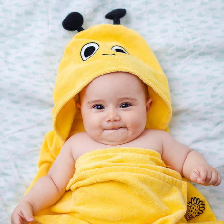 Buzzy Bee Turkish Cotton Hooded Baby Towel by Milk&Moo: Ensuring Cozy and Dry Baby Delight!