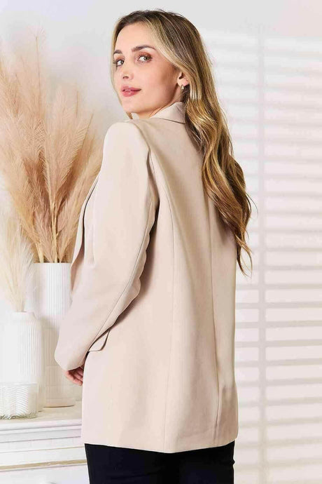 Elegant Shawl Collar Jacket with Stylish Sleeves