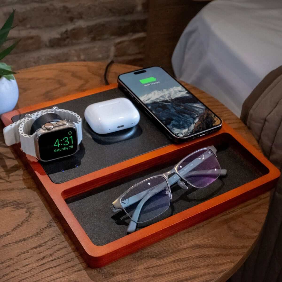 TRIO TRAY Black - 3-in-1 MagSafe Oak Wireless Charger with Apple Watch Support