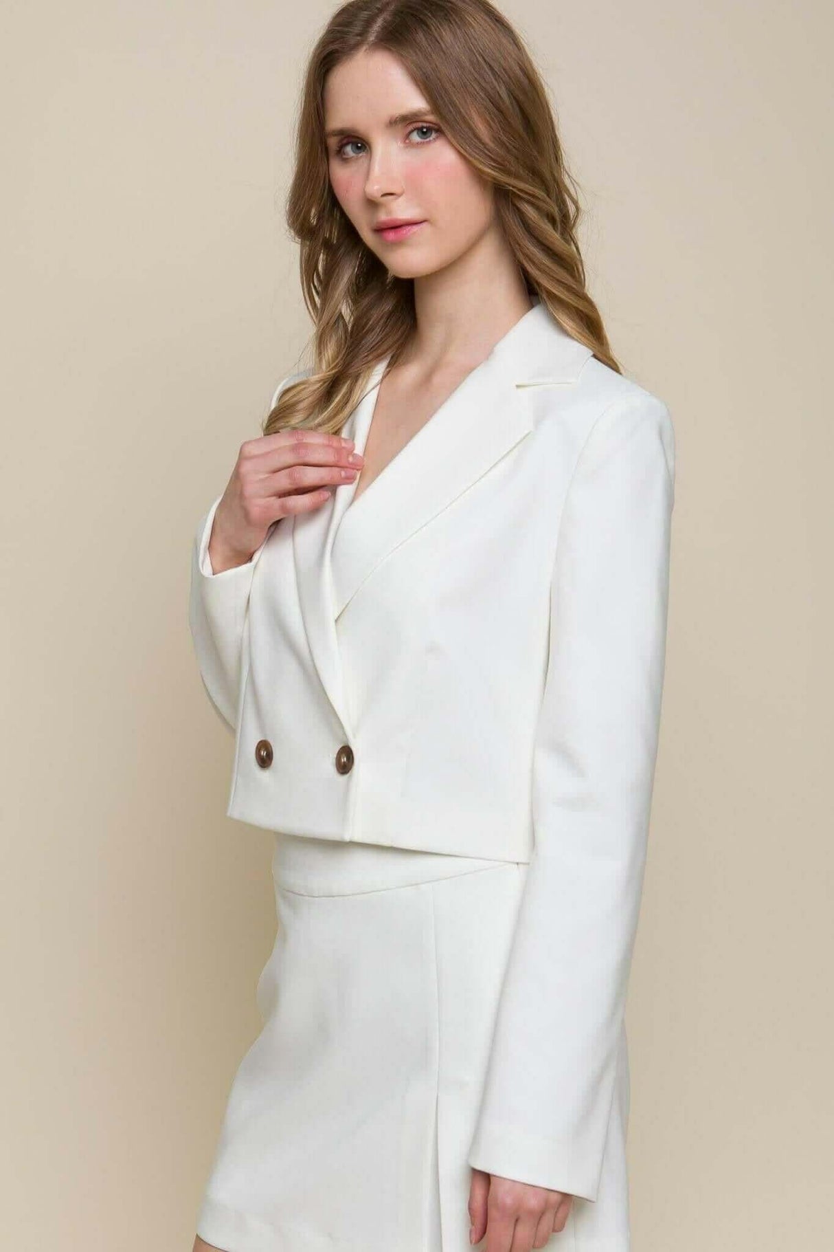 White Button Closure Cropped Blazer